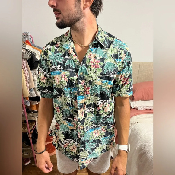 MENS aloha button up - Picture 13 of 16
